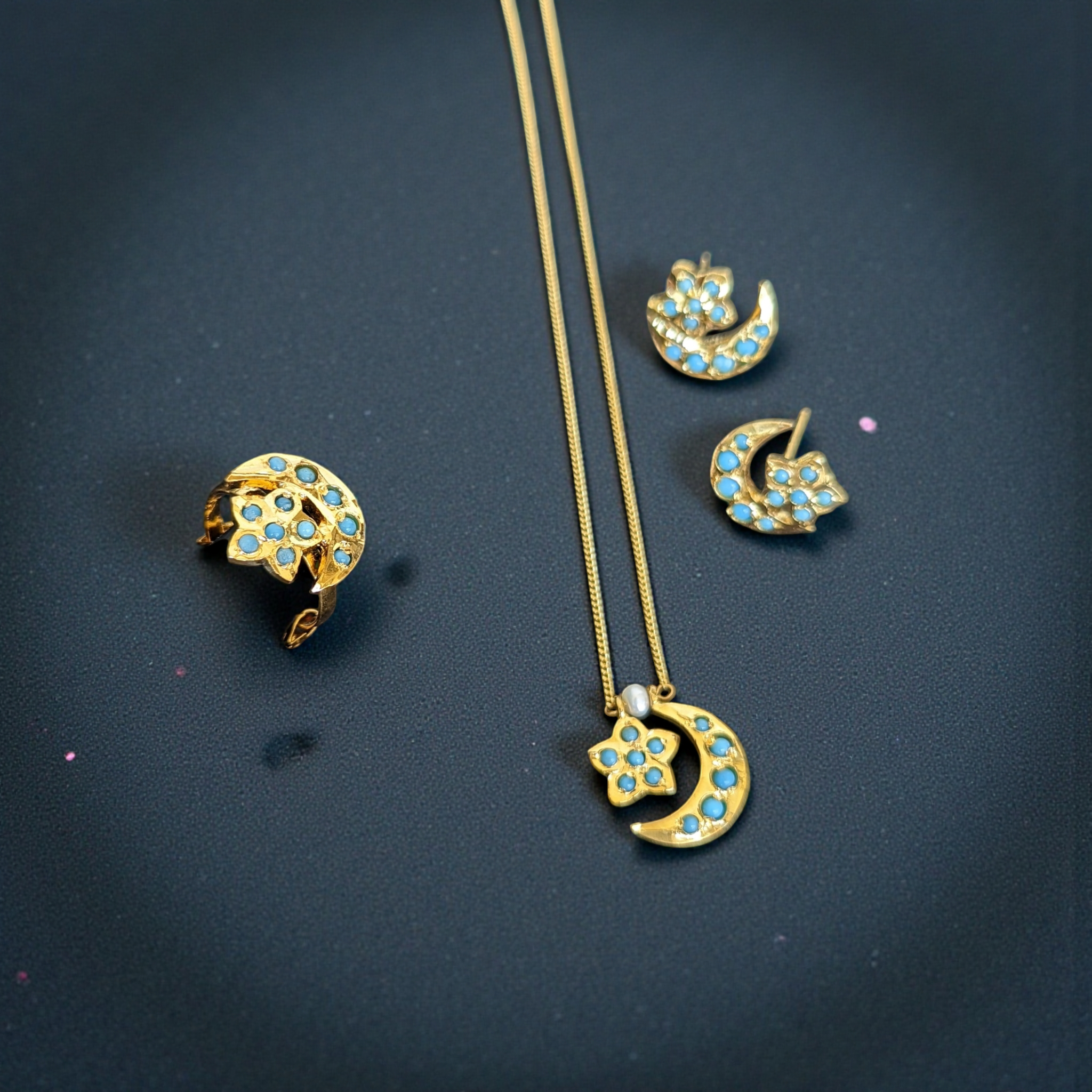 Chand Tara Pendant Set with finger ring