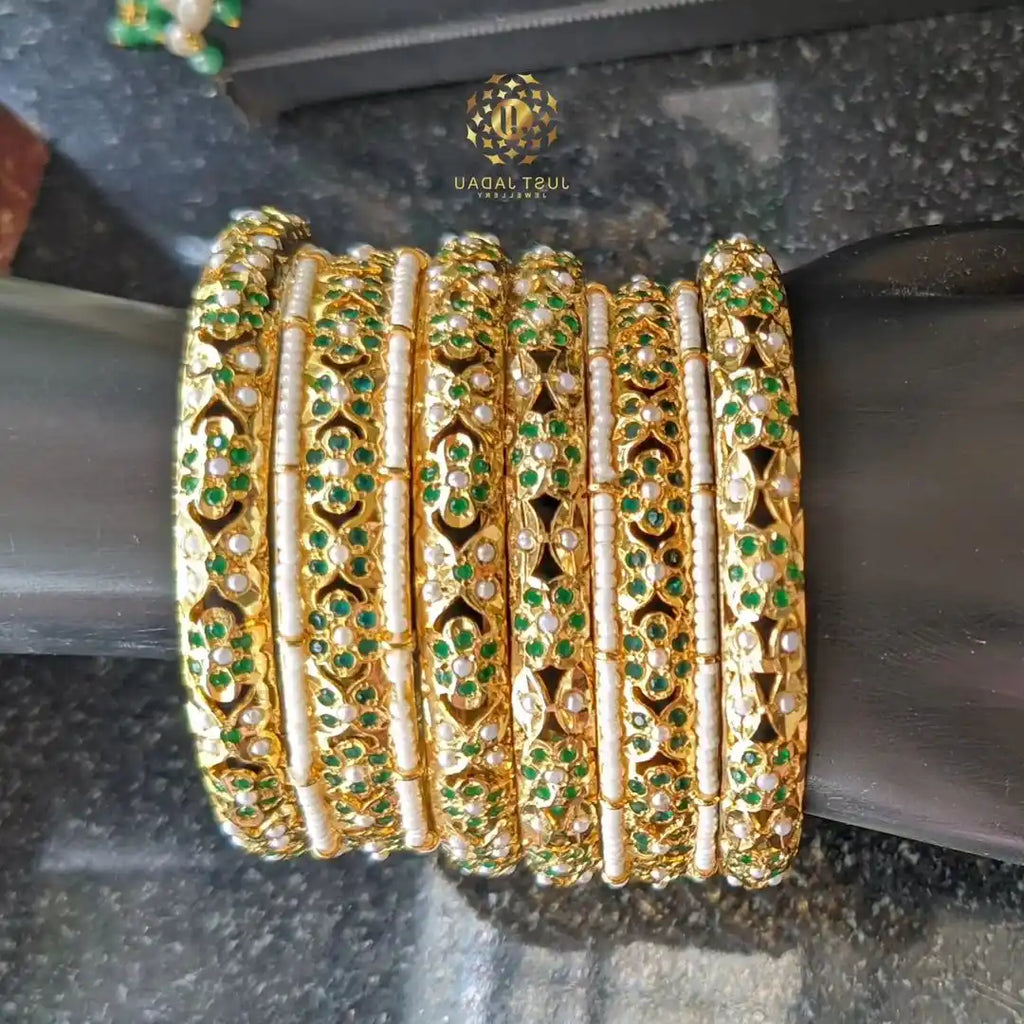 Reshma Bridal Set in Real Emerald