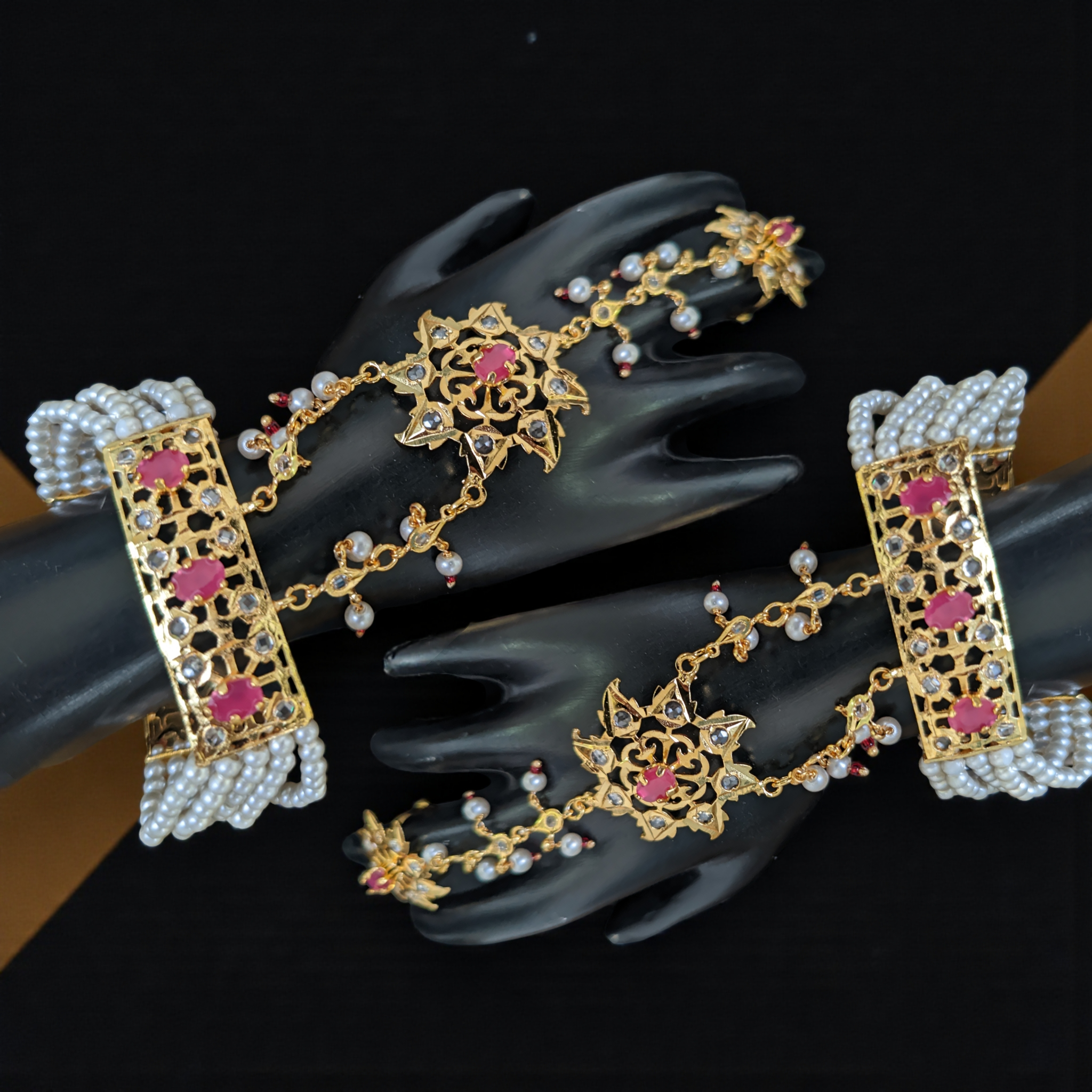 Karanphool hathphool