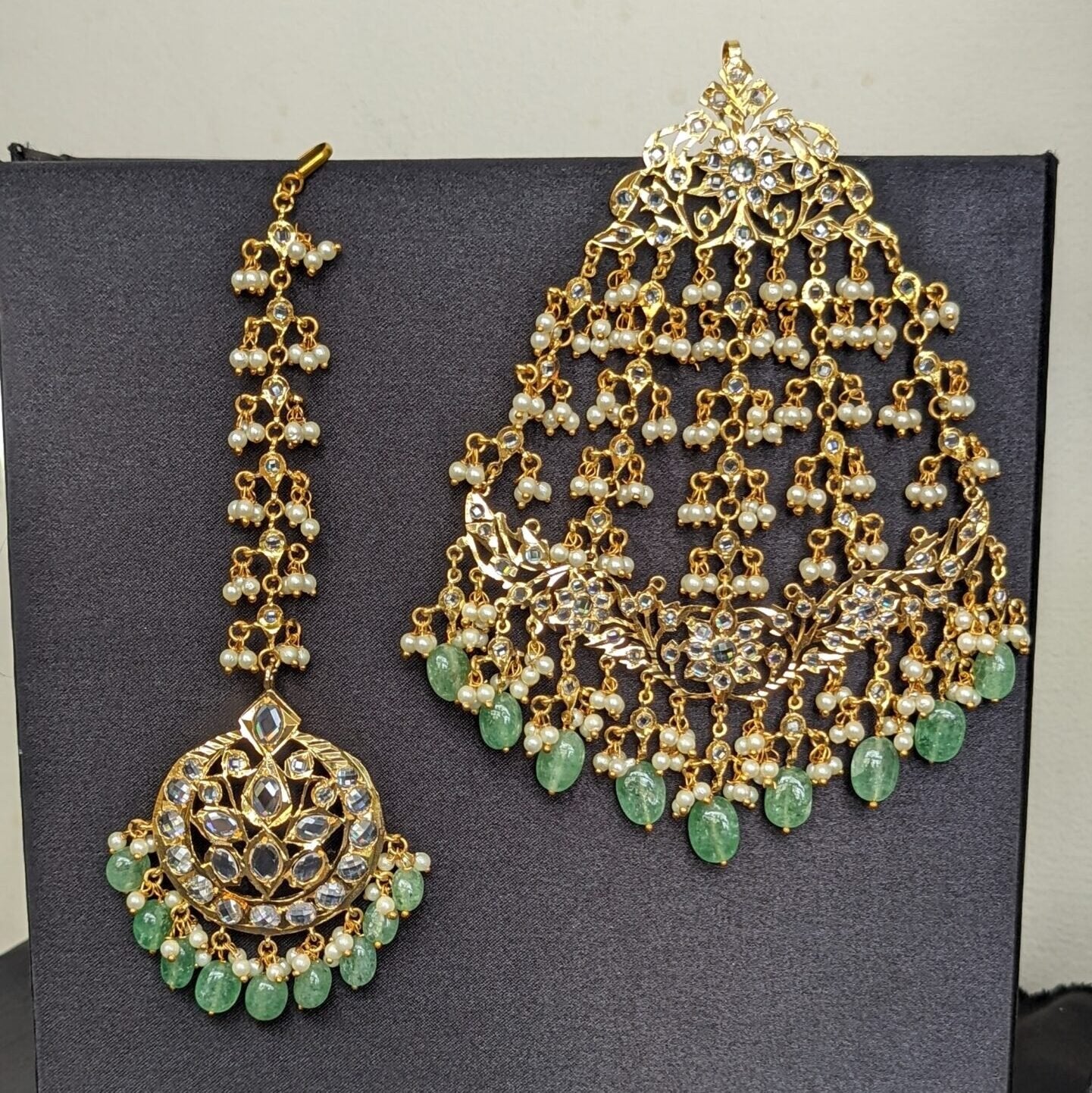 Saadat Jhumar-Tika Set in Real Emerald