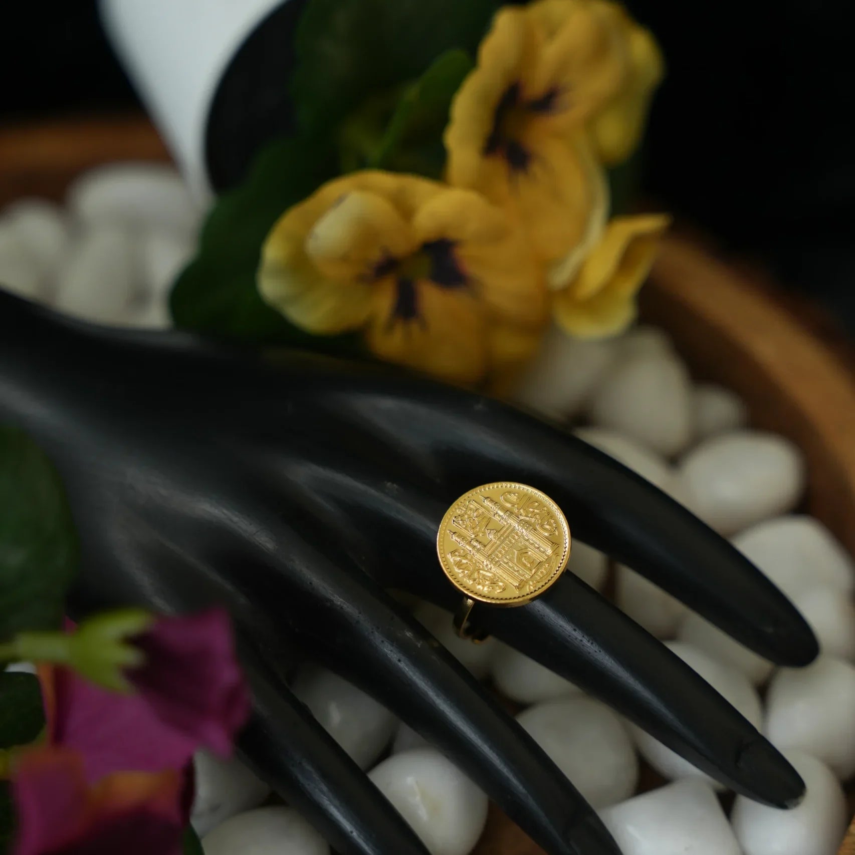 Shaheer Small Size Ashrafi Finger Ring