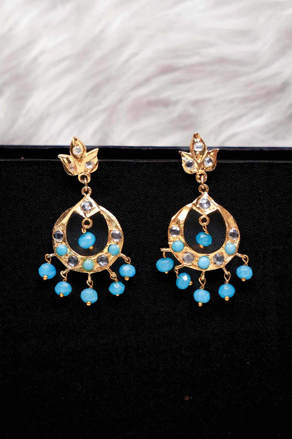 Simi Small Chandbali