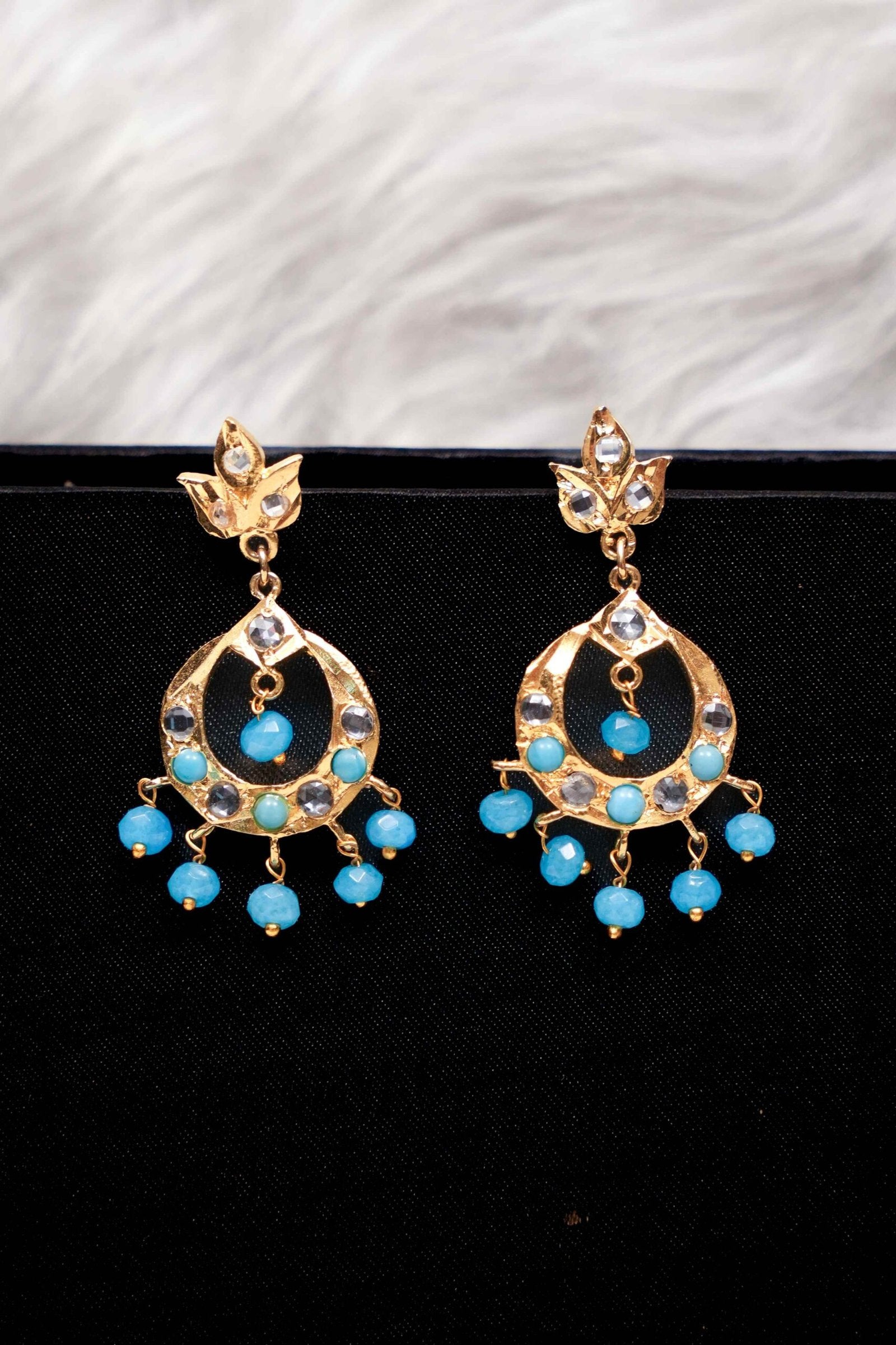 Simi Small Chandbali