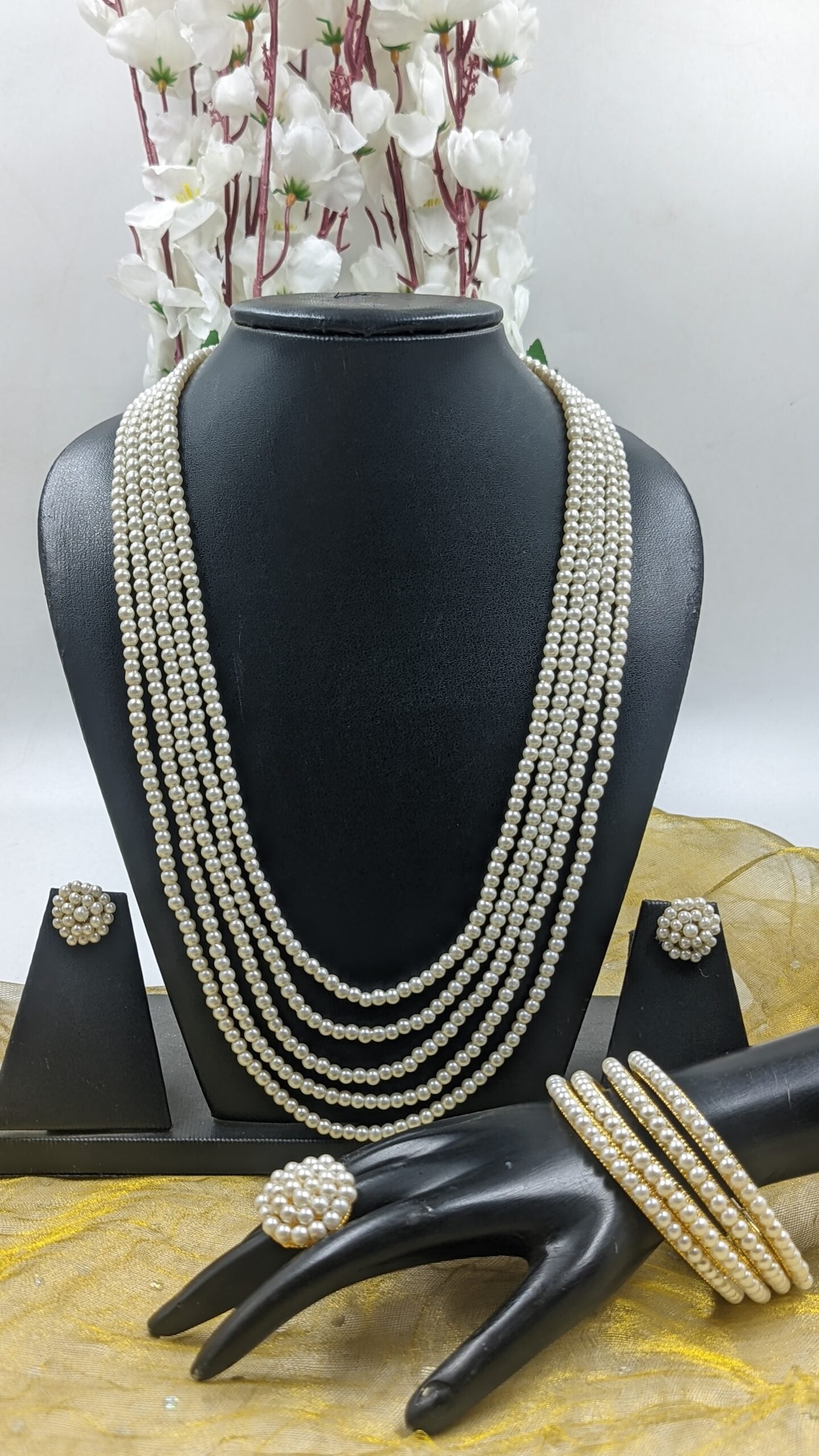 Siya Pearl Set