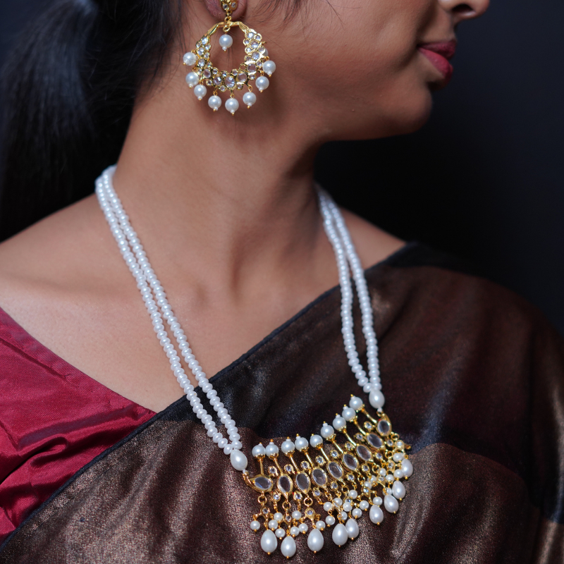 Traditional Tirmani with Chandbali