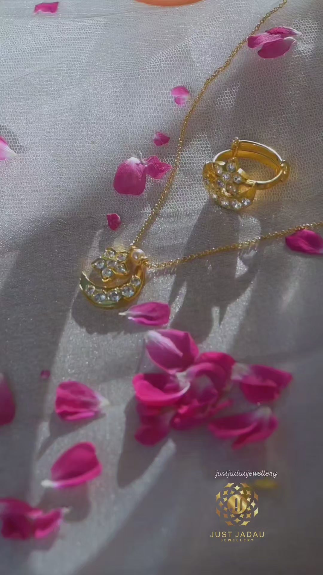 Chand Tara Pendant Set with finger ring