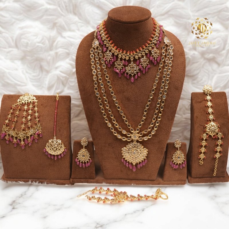 Sidra Bridal Set in Real Emerald/Real Ruby