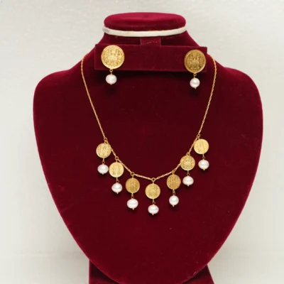 preciouys pearl necklace,gold pearl necklace